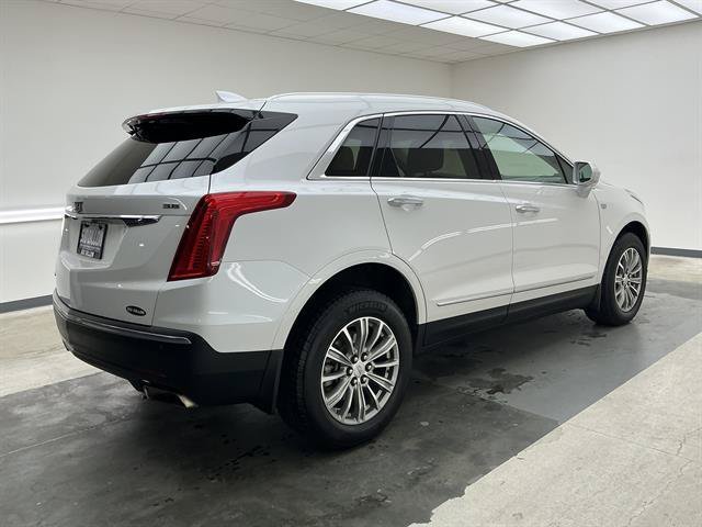 Certified Used 2017 Crystal White Tricoat Cadillac Luxury AWD image 4