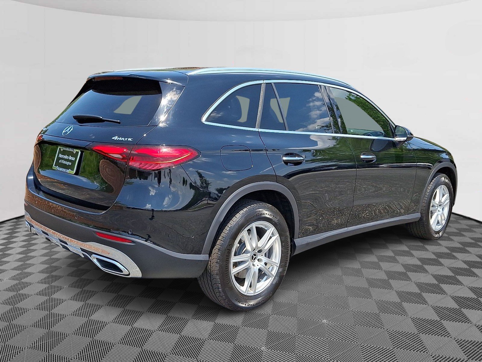 New 2025 Black Mercedes-Benz GLC 300 image 6