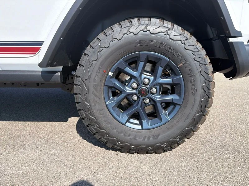 New 2026 Bright White Clearcoat Jeep  image 30