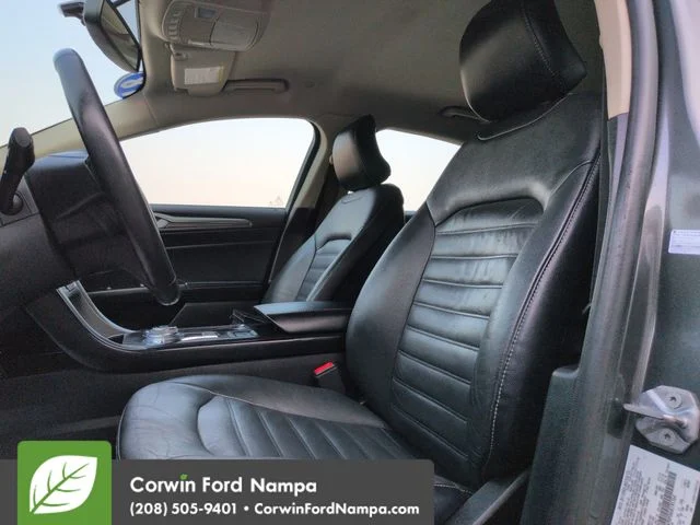 Used 2018 Magnetic Metallic Ford  image 23