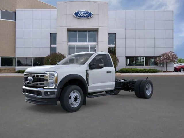 2025 Ford F-600SD XL
