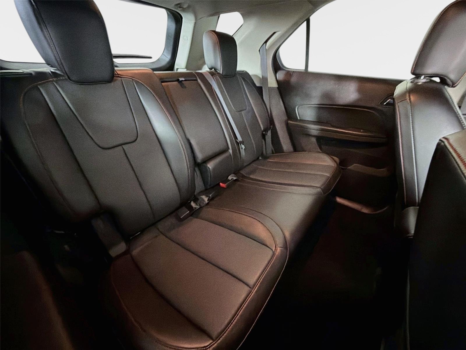 Used 2015 White Diamond Pearl Chevrolet LTZ image 24