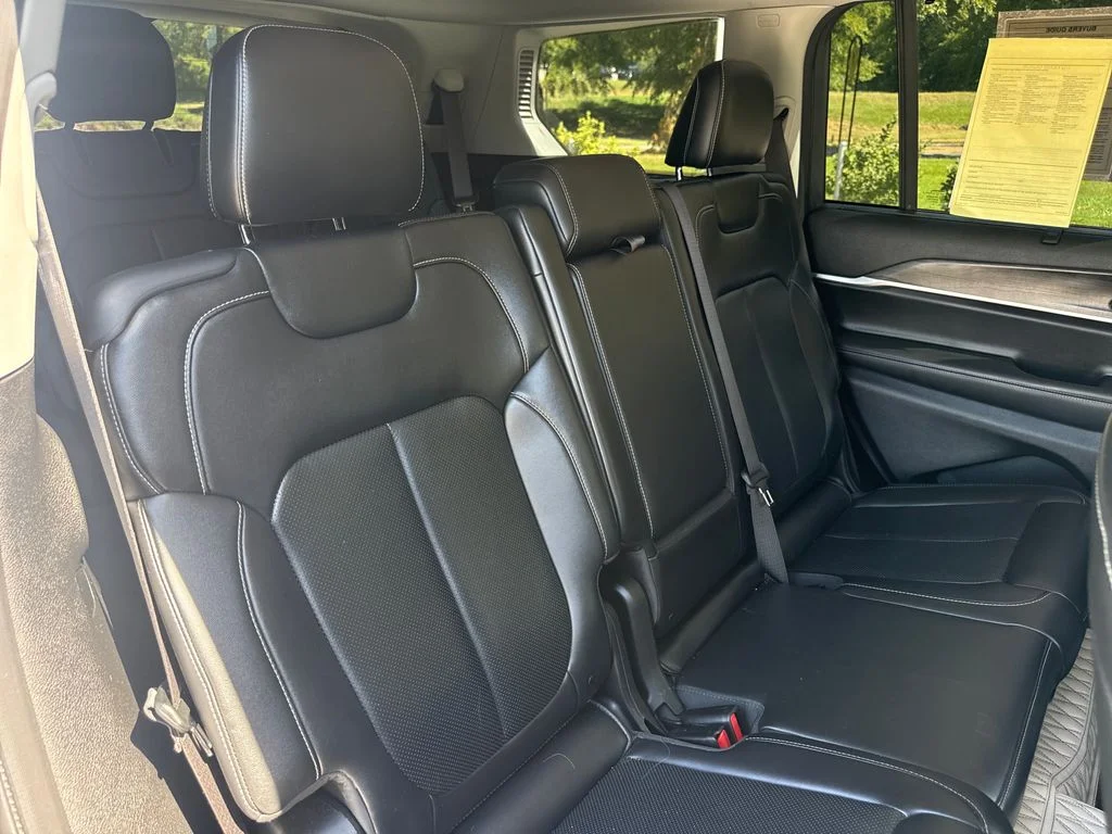 Used 2021 Bright White Clearcoat Jeep Limited image 33
