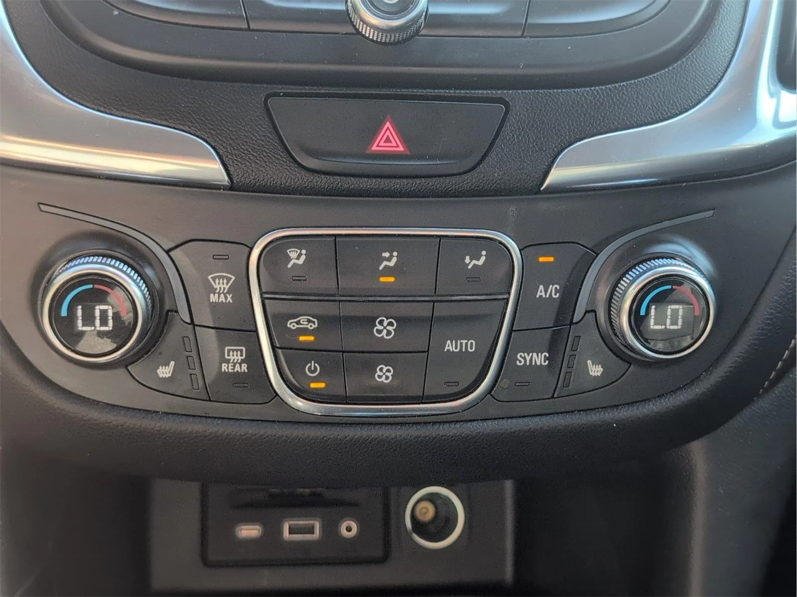 Used 2021 SILVER ICE METALLIC Chevrolet Premier image 19