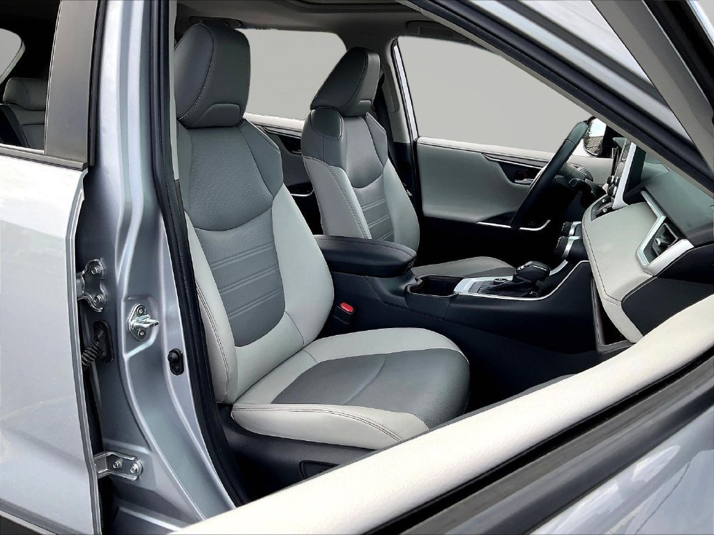 Used 2022 Silver Toyota Limited image 36