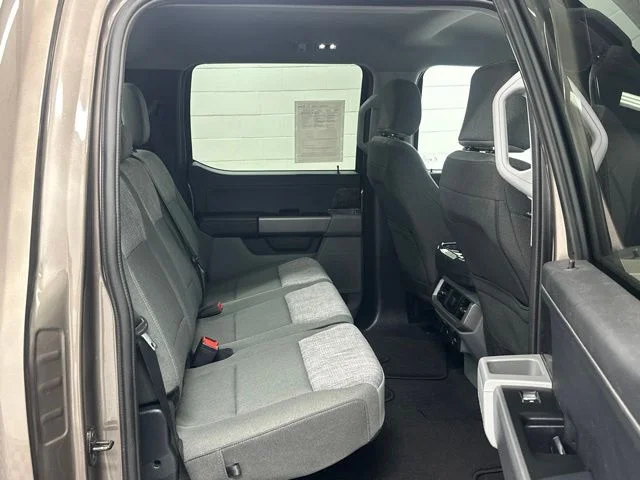 Used 2023 Gray Ford XLT image 28