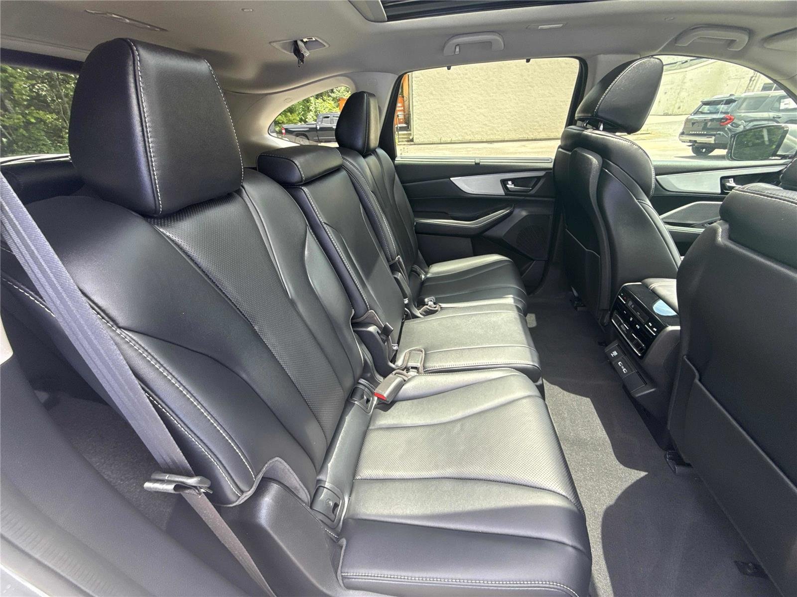 Used 2023 Lunar Silver Metallic Acura w/Tech image 29