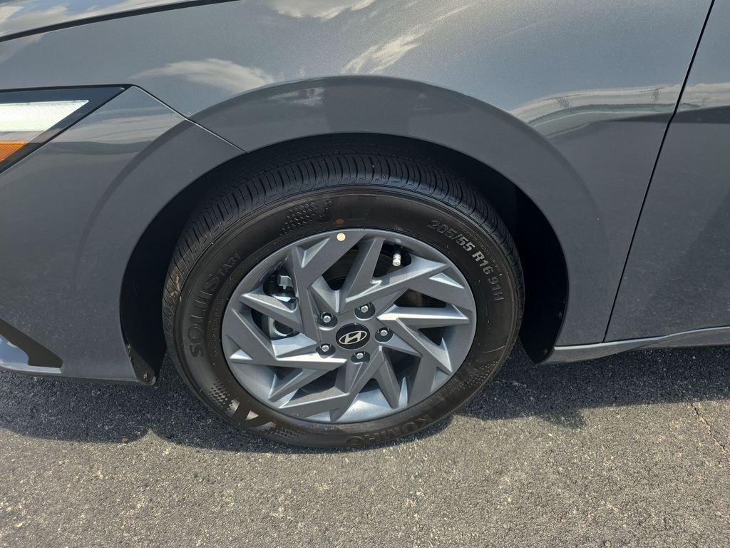 New 2026 Gray Hyundai Blue image 10