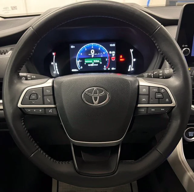 Used 2024 White Toyota XLE image 11