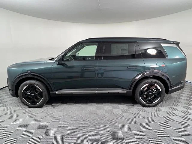 New 2027 Black Kia EX image 4