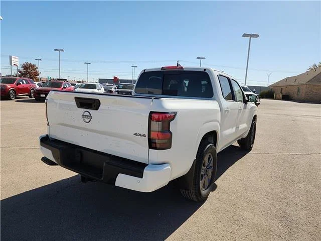 New 2026 QAK Glacier WH Nissan SV 4x4 Crew Cab 5 ft. box 126 in. WB image 3