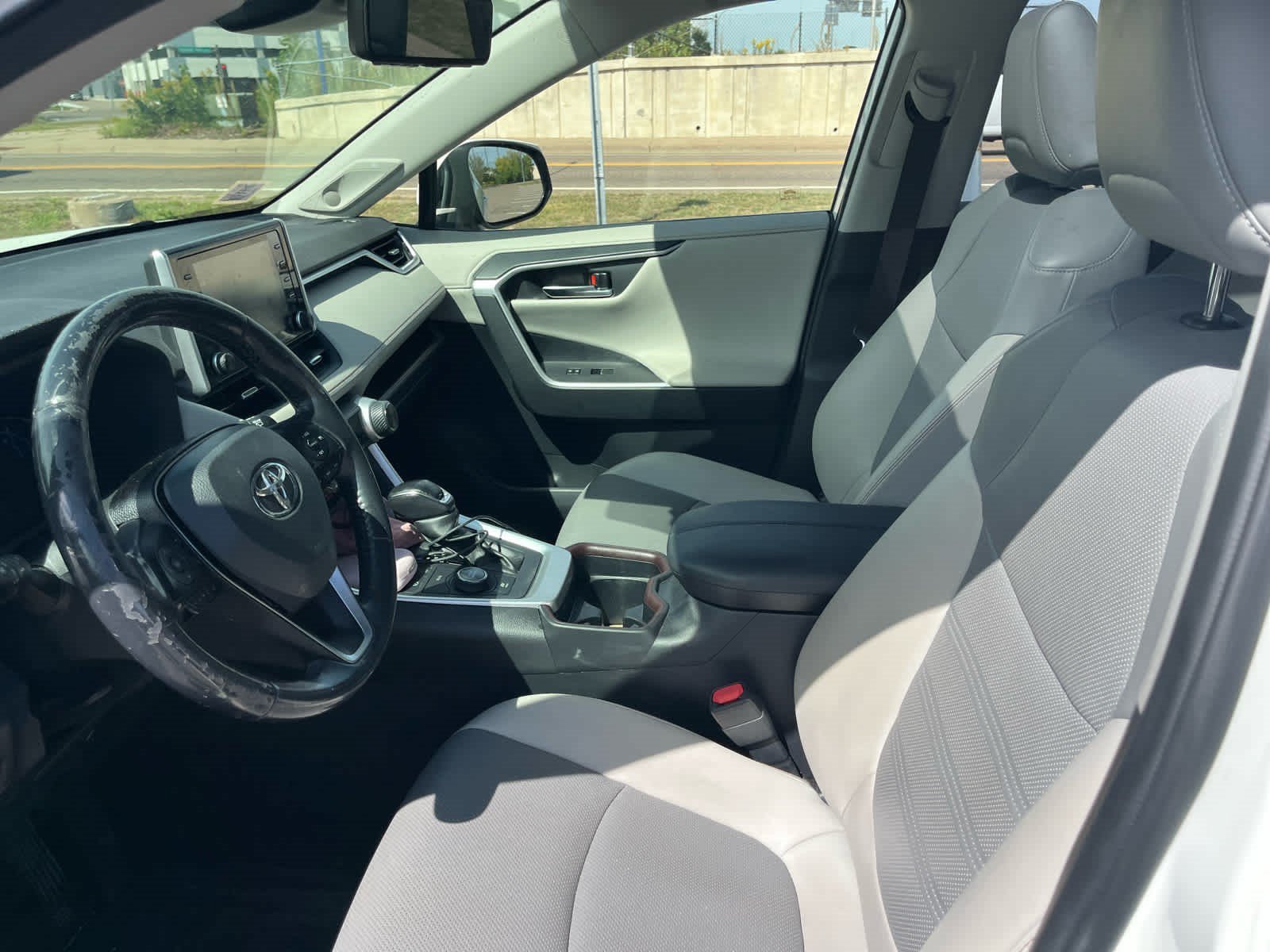 Certified Used 2019 Blizzard Pearl Toyota Hybrid Limited image 7