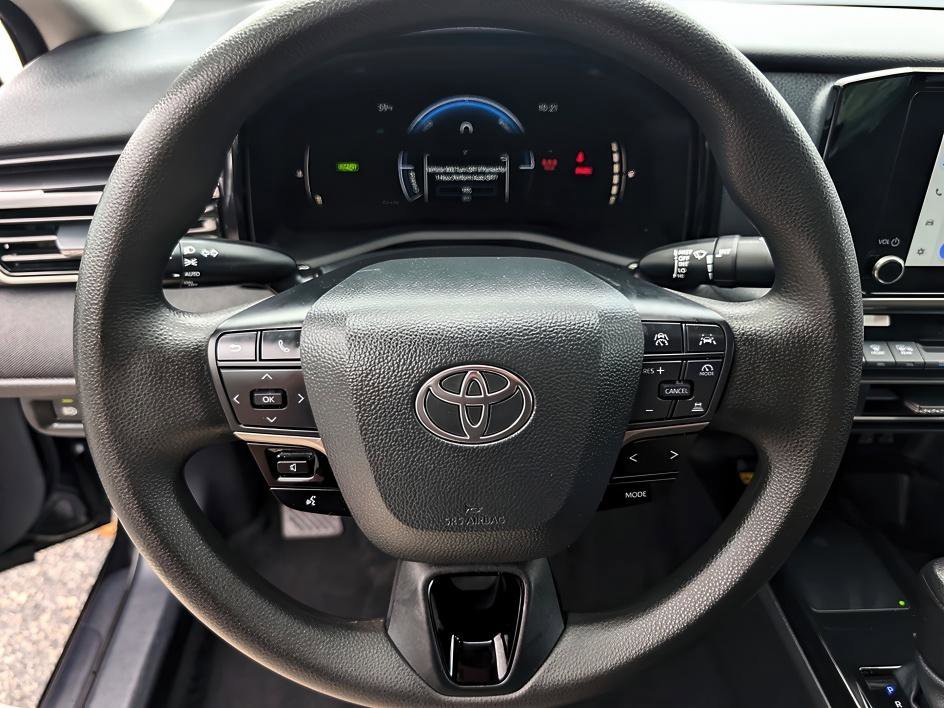 Used 2025 Midnight Black Metallic Toyota LE image 18