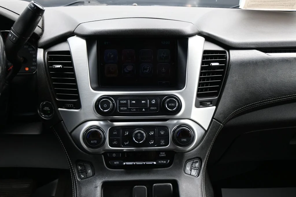Used 2019 Black GMC SLT image 18