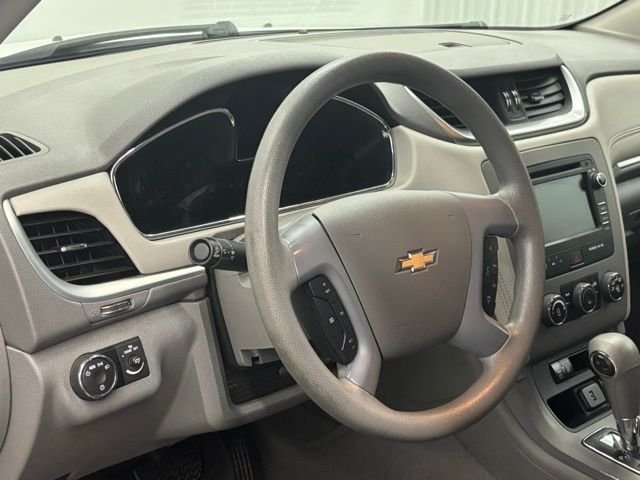Used 2017 White Chevrolet LS image 15
