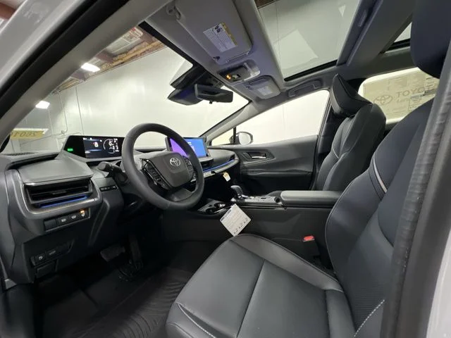 2026 Toyota Prius Limited - Photo 10