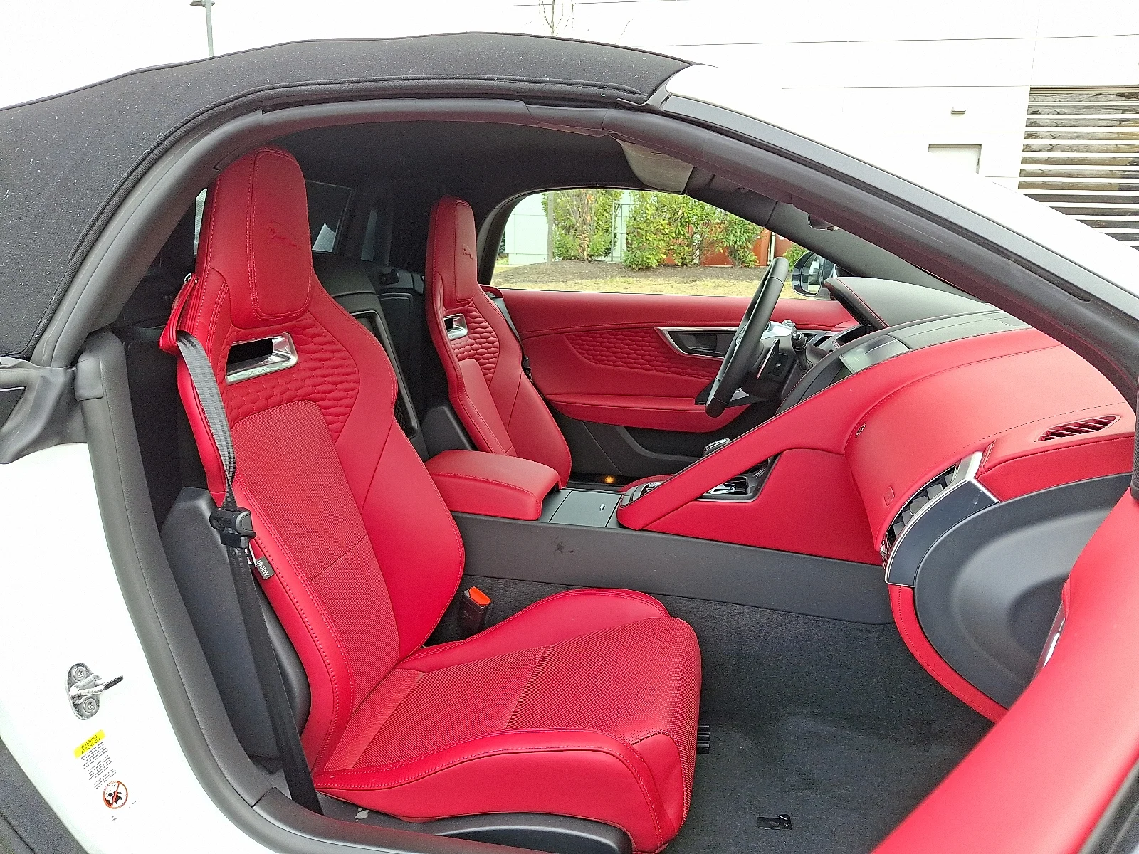 New 2024 Fuji White Jaguar P450 R-Dynamic RWD Automatic image 5