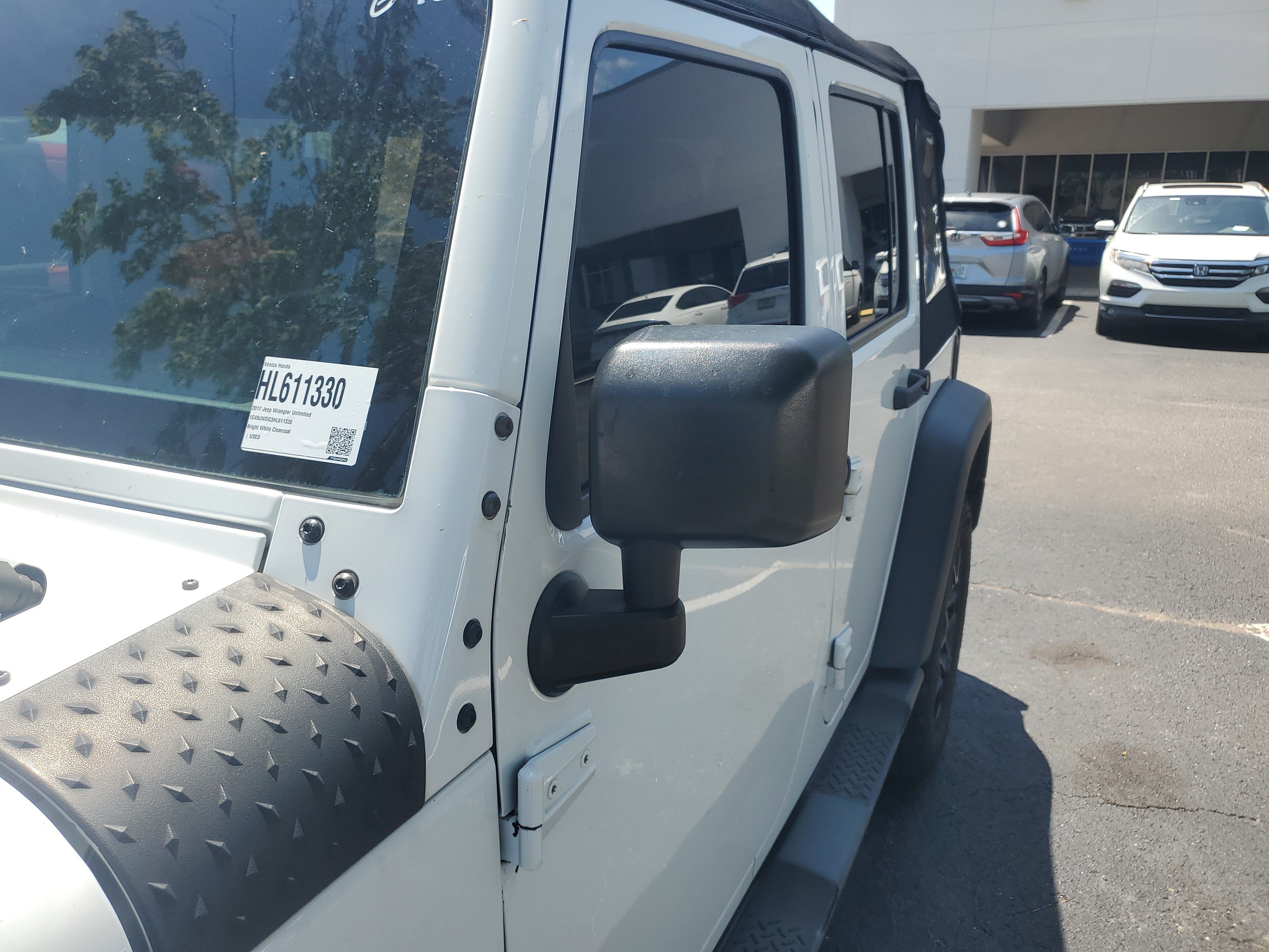 Used 2017 Bright White Clearcoat Jeep Sport image 10