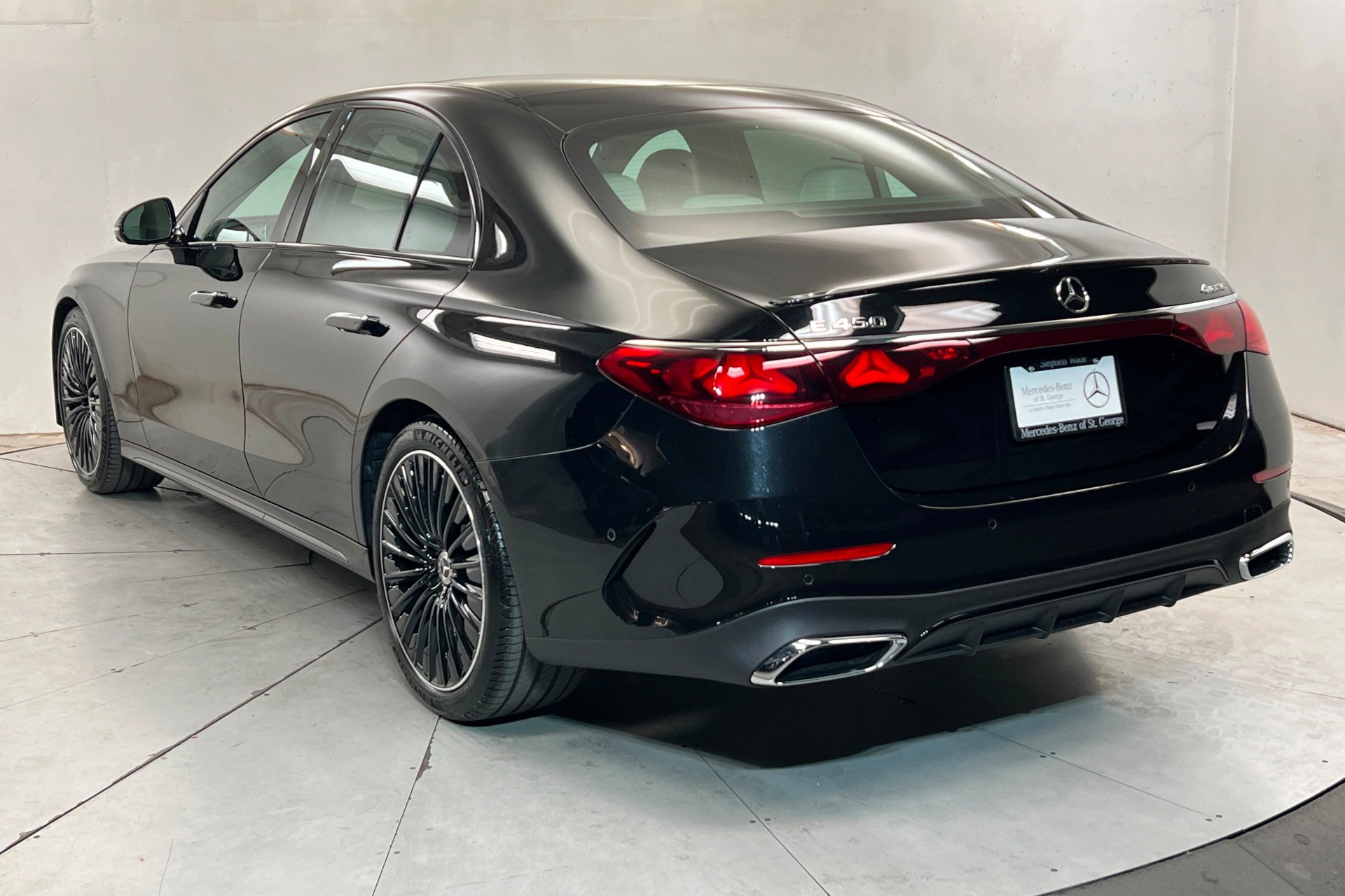 New 2026 Obsidian Black Metallic Mercedes-Benz E 450 image 3