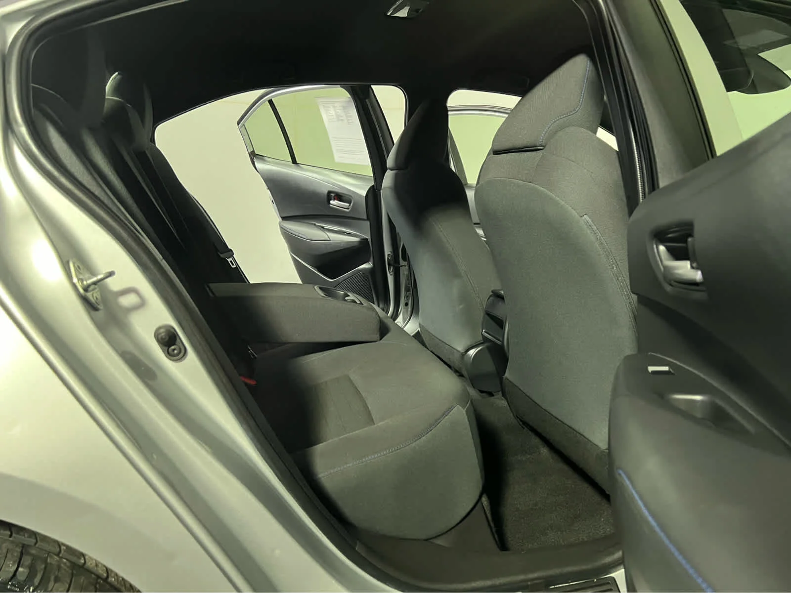 Used 2022 Classic Silver Metallic Toyota SE image 25