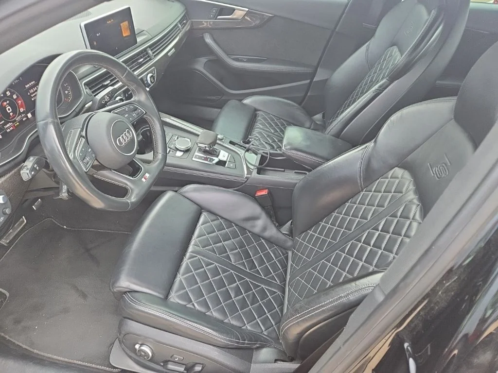 Used 2019 Black Audi 3.0T Prestige image 9