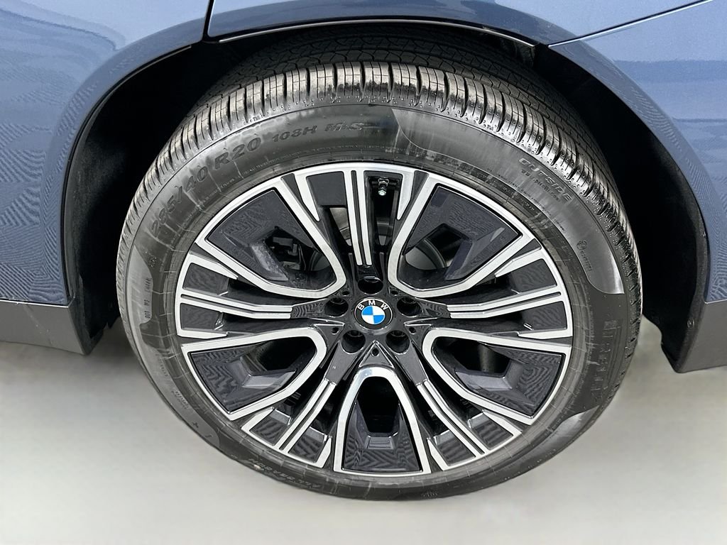 New 2026 Arctic Race Blue metallic BMW 30 xDrive image 22