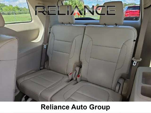 Used 2023 White GMC Denali image 12