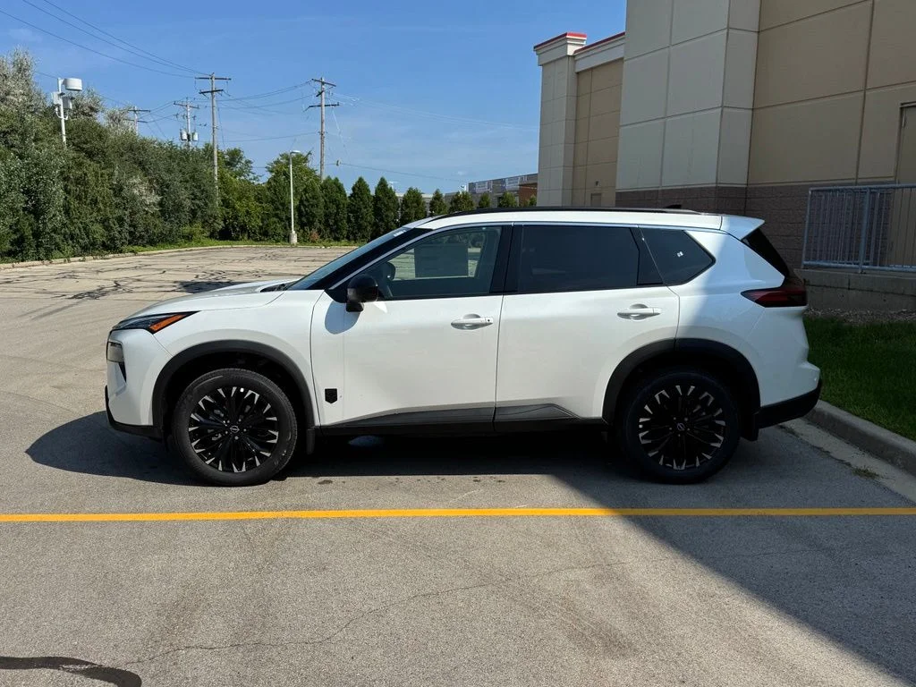 New 2026 Everest White Pearl Tricoat Nissan Dark Armor image 7