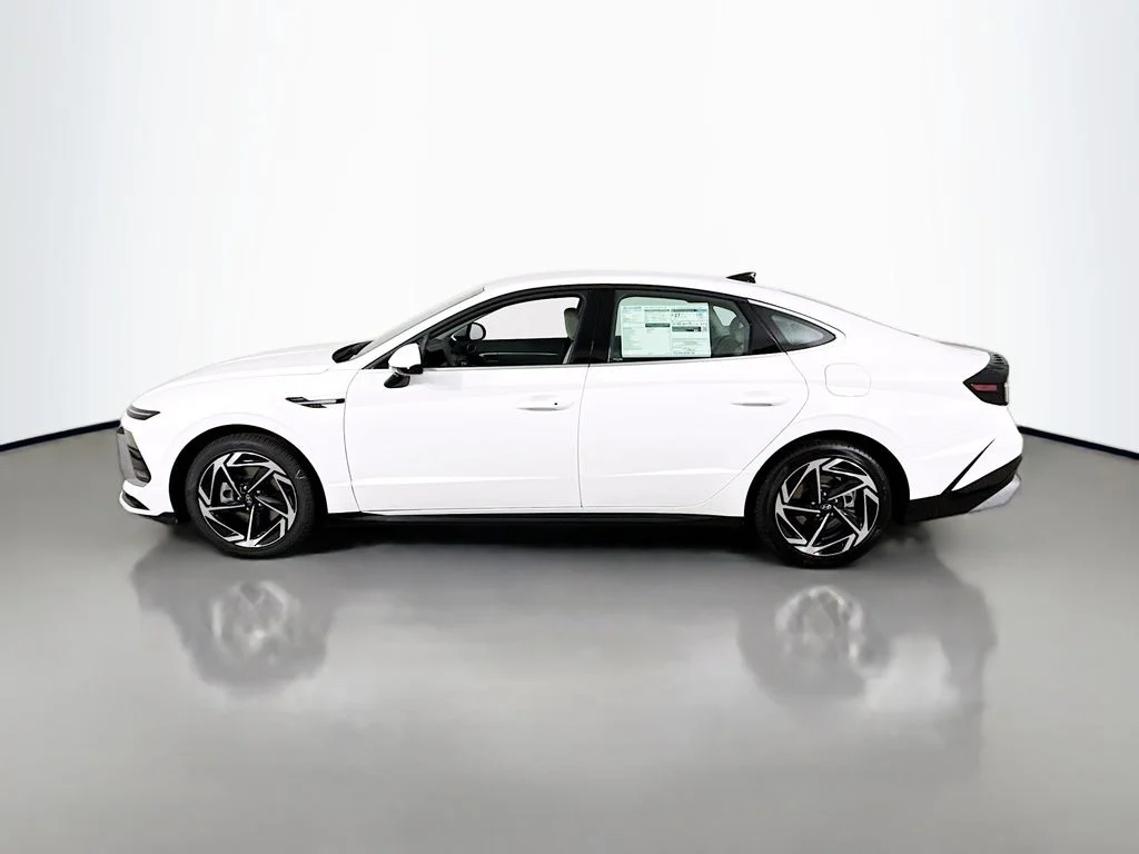 New 2026 Serenity White Hyundai SEL Sport image 4