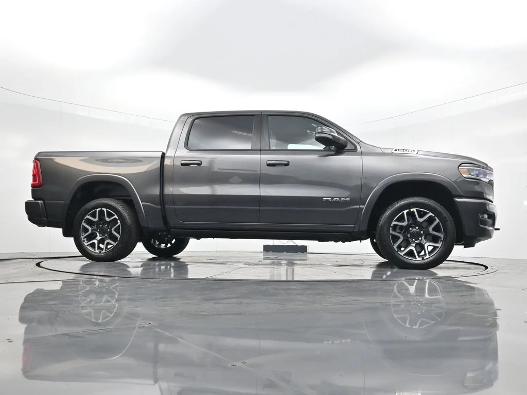 New 2026 Granite Crystal Metallic Clear-Coat Exterior Paint RAM Laramie image 37