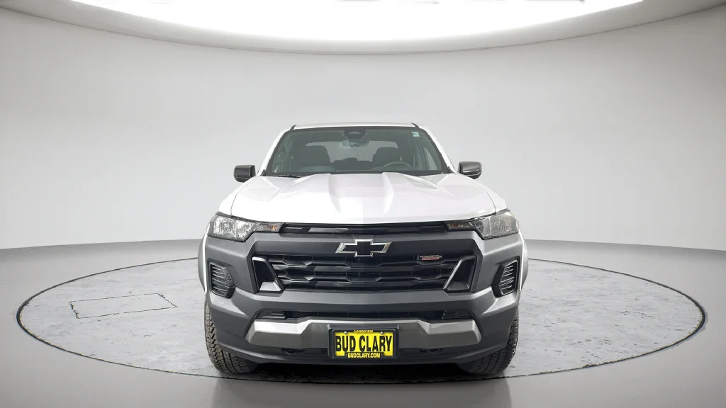 New 2026 Summit White Chevrolet Trail Boss image 3