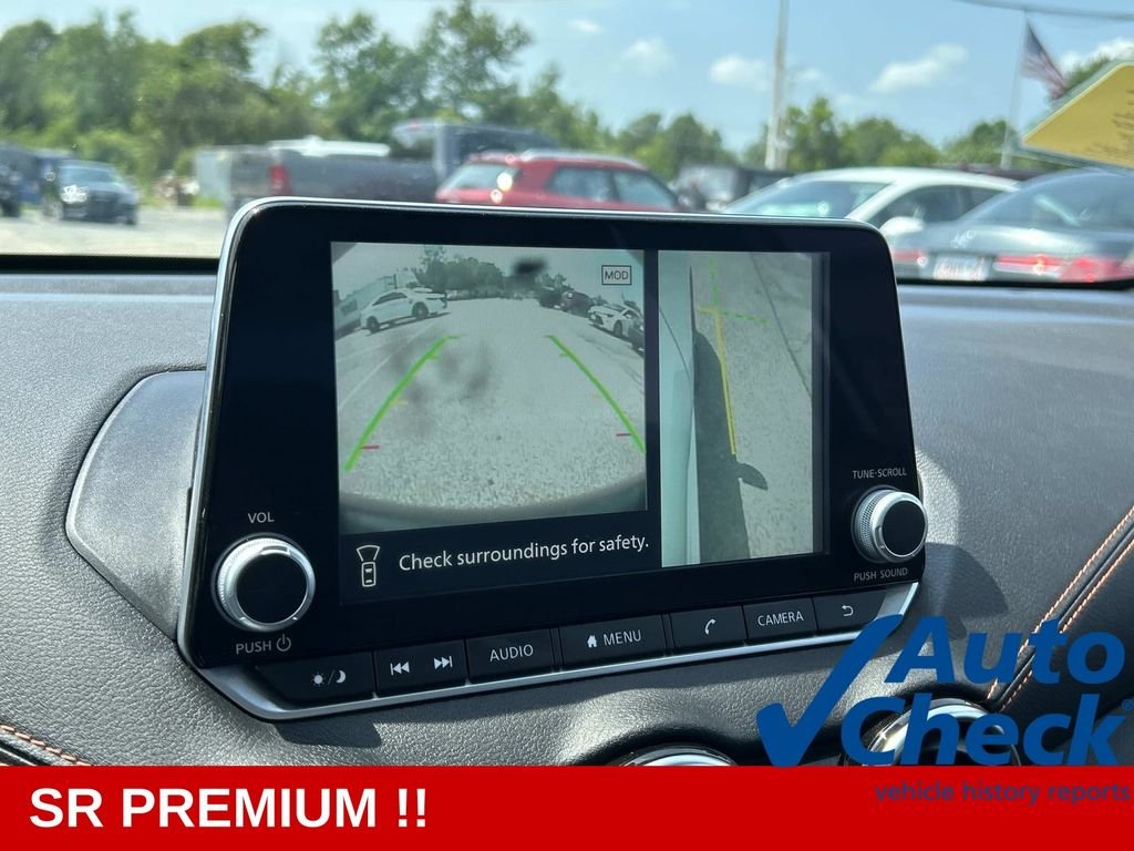 Used 2023 White Nissan SR image 31
