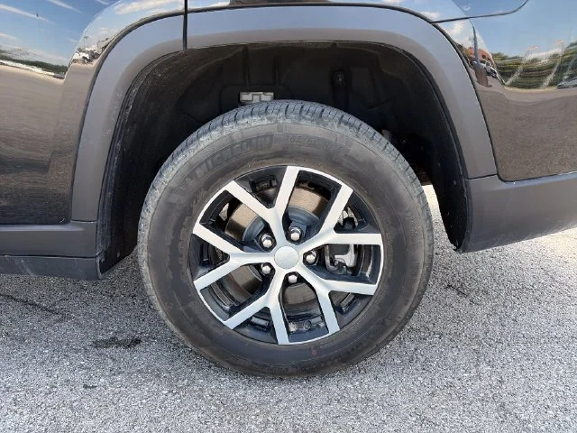 Used 2025 Black Jeep Limited image 42