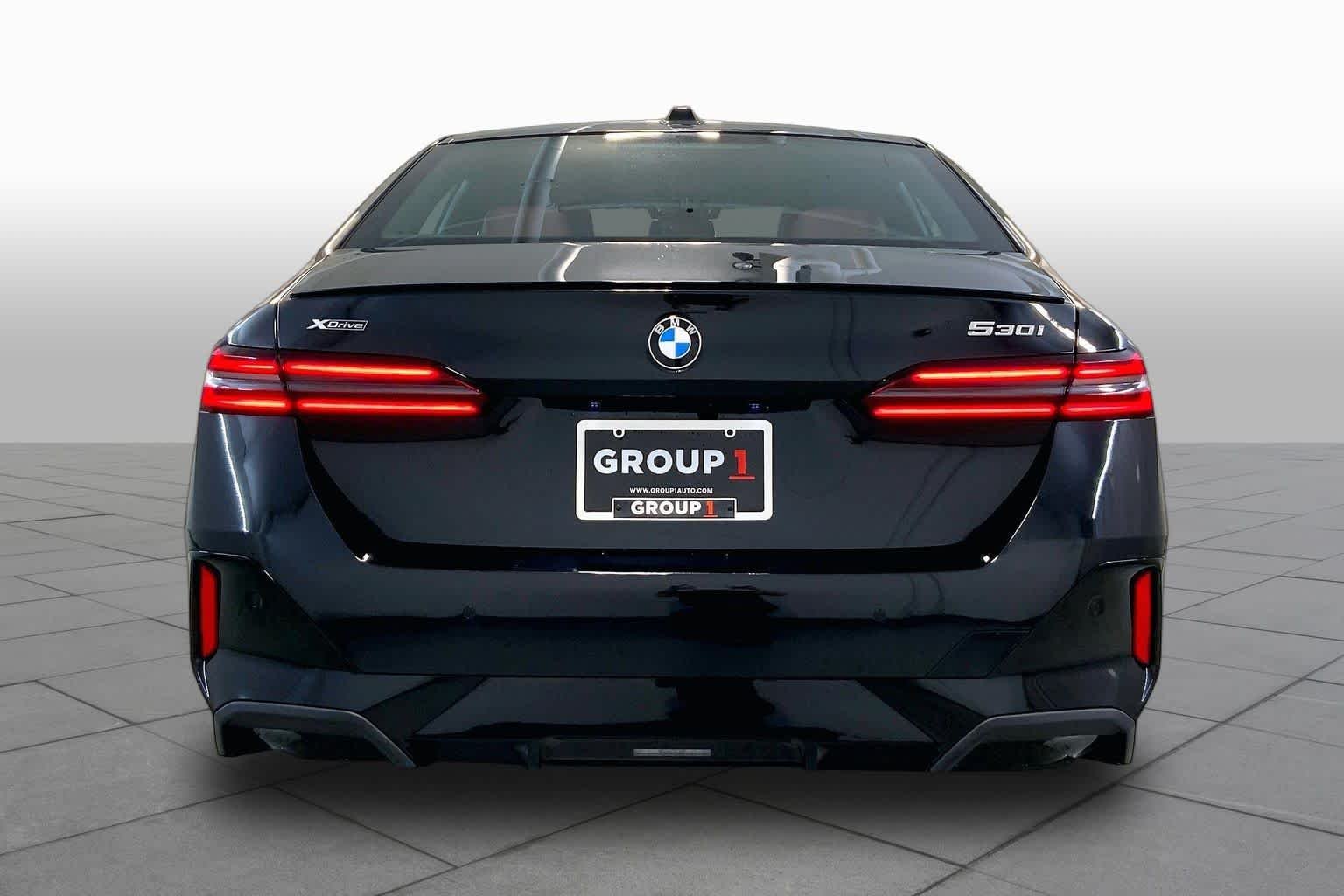 New 2027 Black Sapphire Metallic BMW 530i xDrive image 4