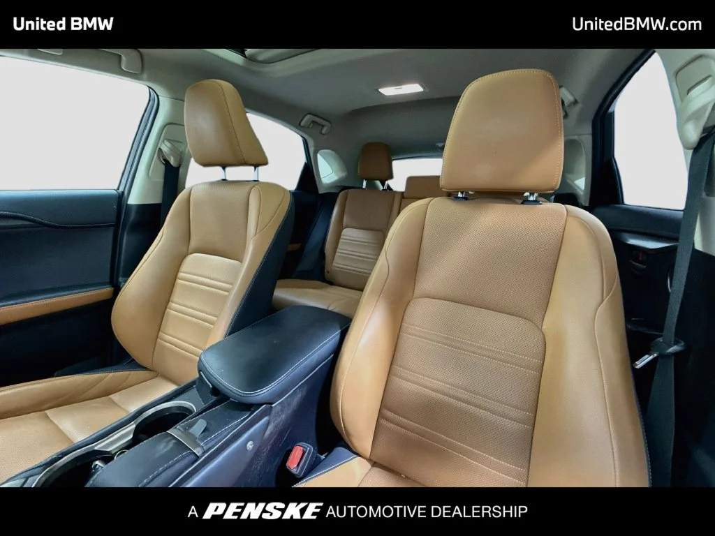 Used 2019 Eminent White Pearl Lexus 300 Base image 12