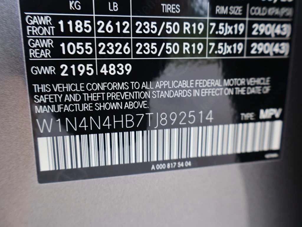 New 2026 Mountain Gray Metallic Mercedes-Benz GLA 250 image 39