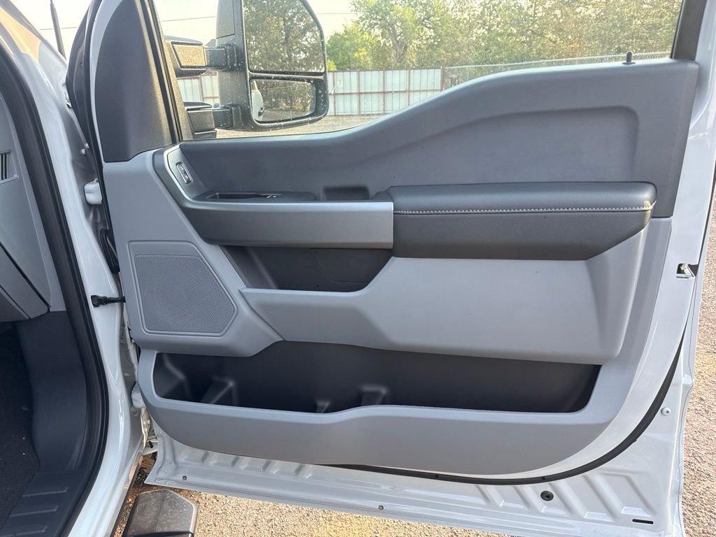 New 2026 White Ford XL image 33