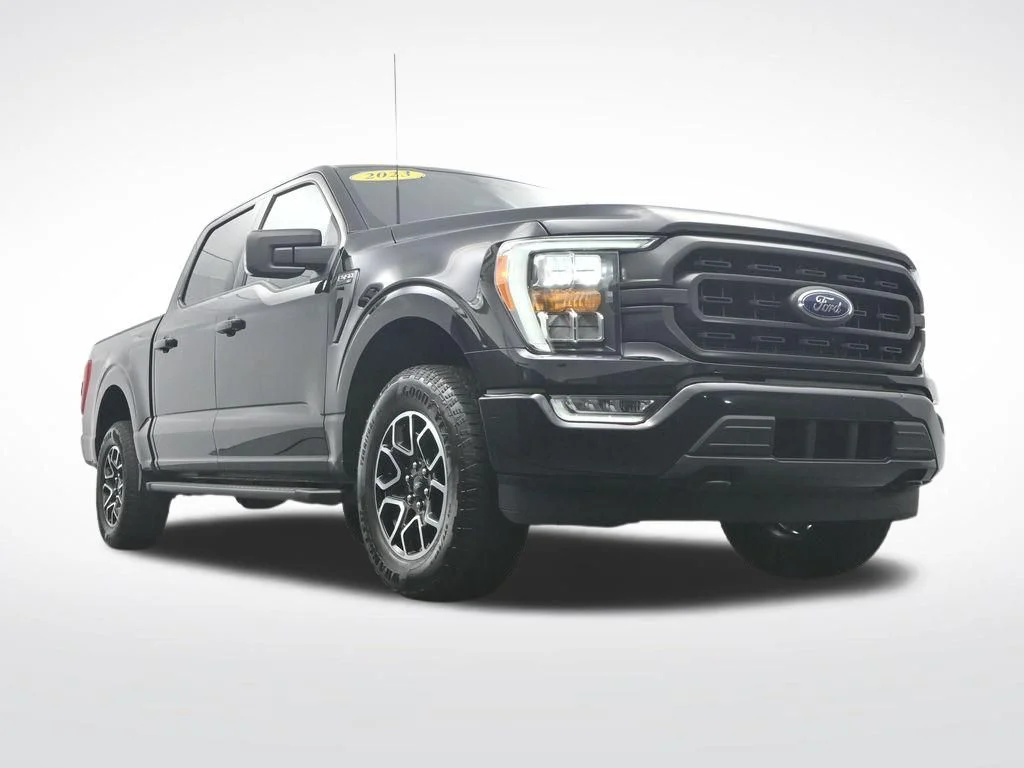Used 2023 Black Ford XLT image 40