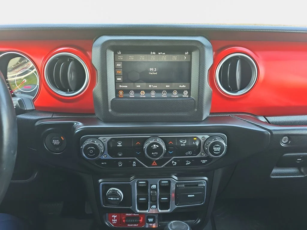 Used 2020 Blue Jeep Unlimited Rubicon image 22