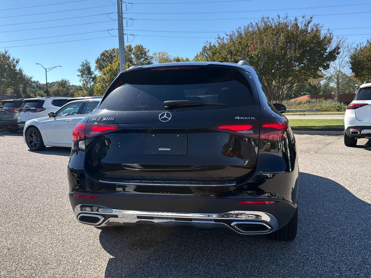 Used 2025 Black Mercedes-Benz GLC 300 image 6