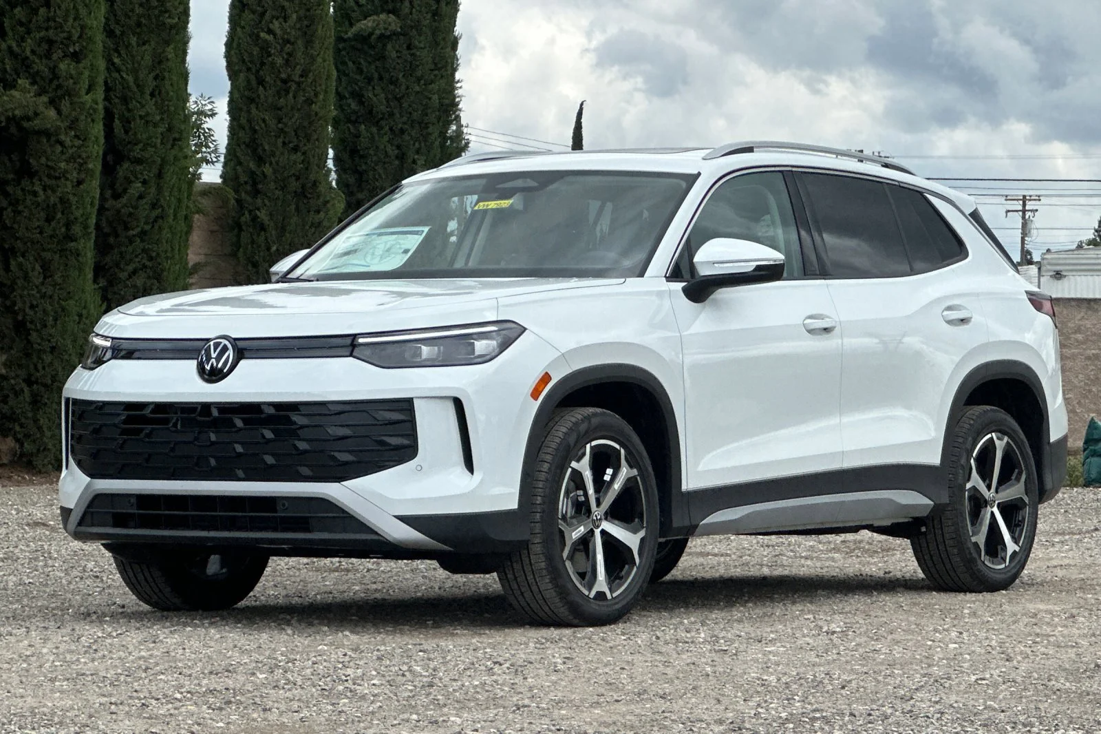 New 2026 Pure White Volkswagen SE image 8