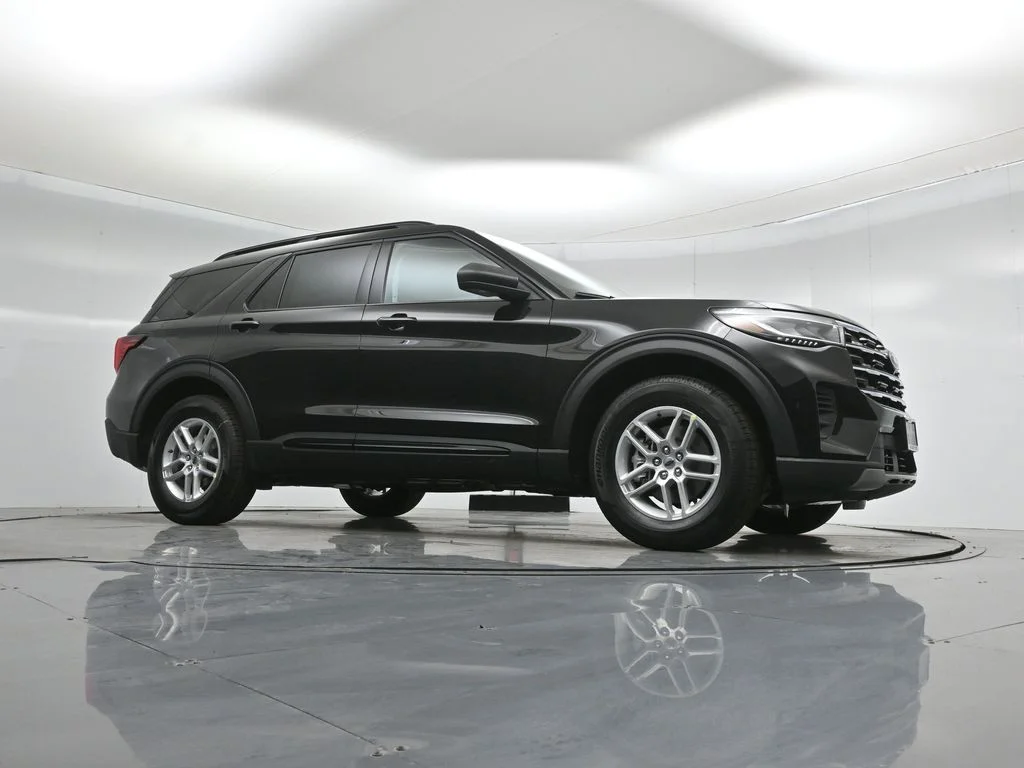 New 2026 Agate Black Metallic Ford Active image 3