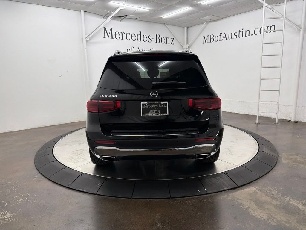 New 2026 Night Black Mercedes-Benz GLB 250 image 6