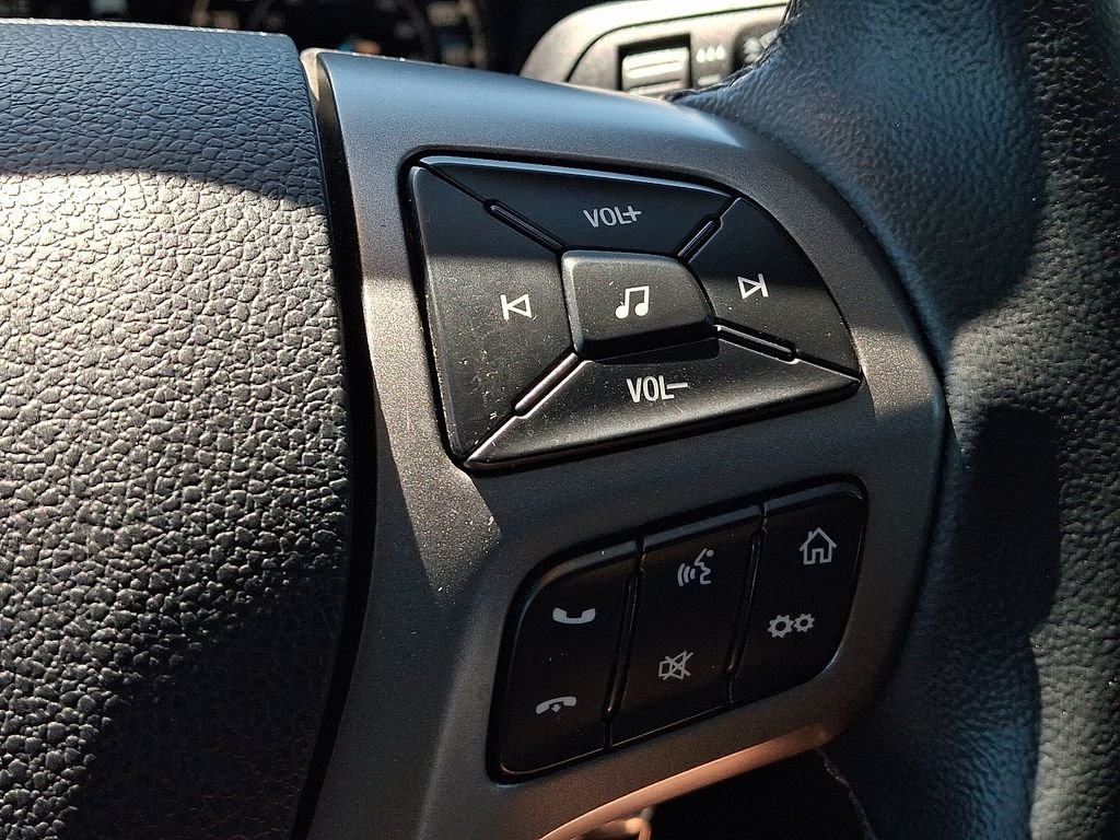 Used 2020 Lightning Blue Metallic Ford XLT image 22