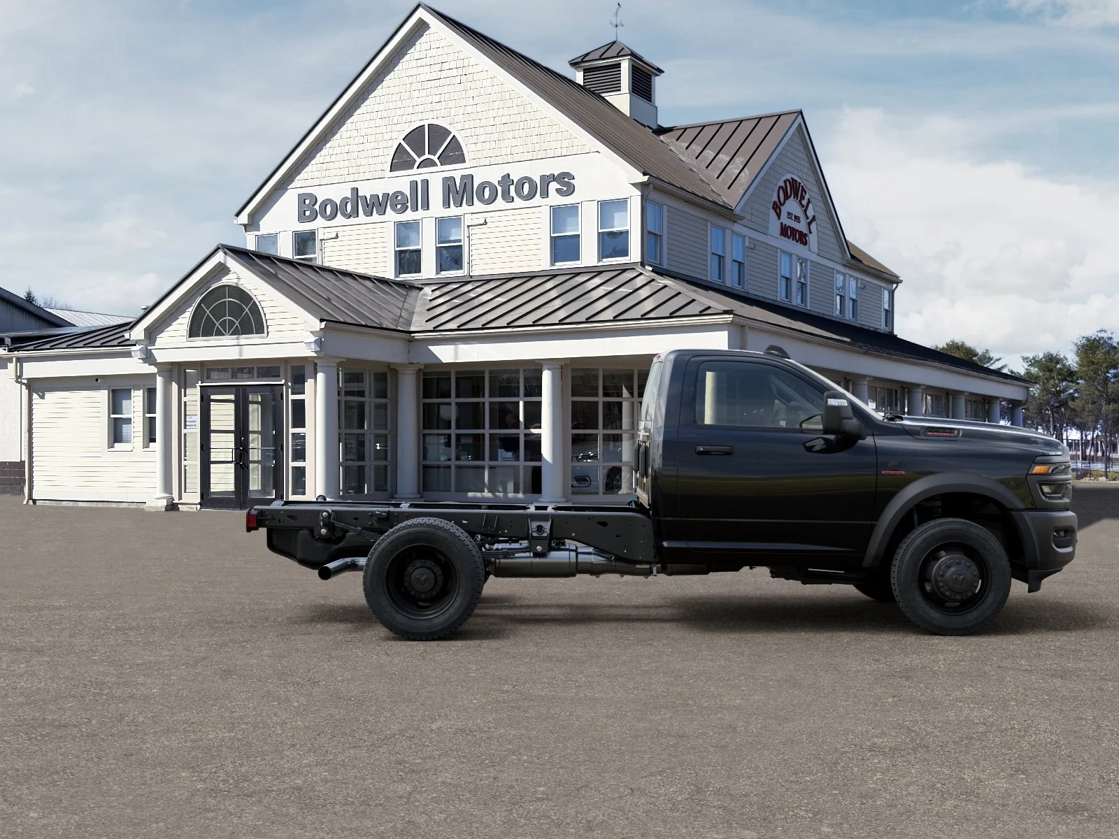 New 2026 Diamond Black Crystal Pearlcoat RAM Tradesman 4x4 Reg Cab 60" CA image 47