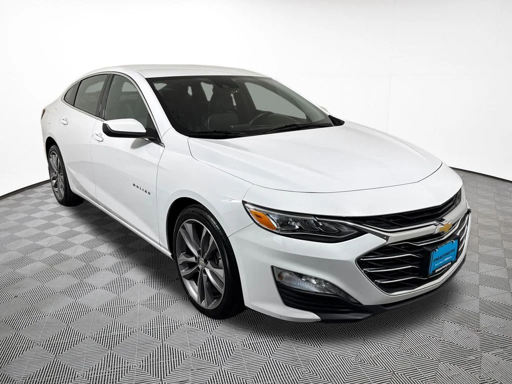 Used 2024 White Chevrolet LT image 4