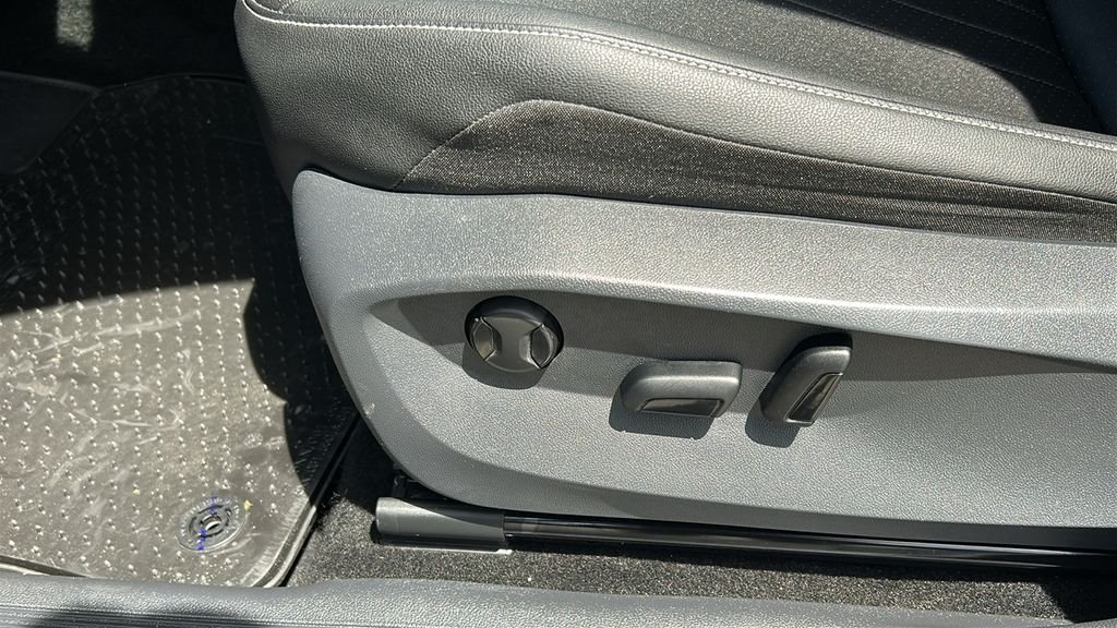 Certified Used 2023 Gray Volkswagen 2.0T SE image 11