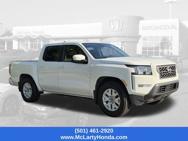 Used 2024 White Nissan SV image 4