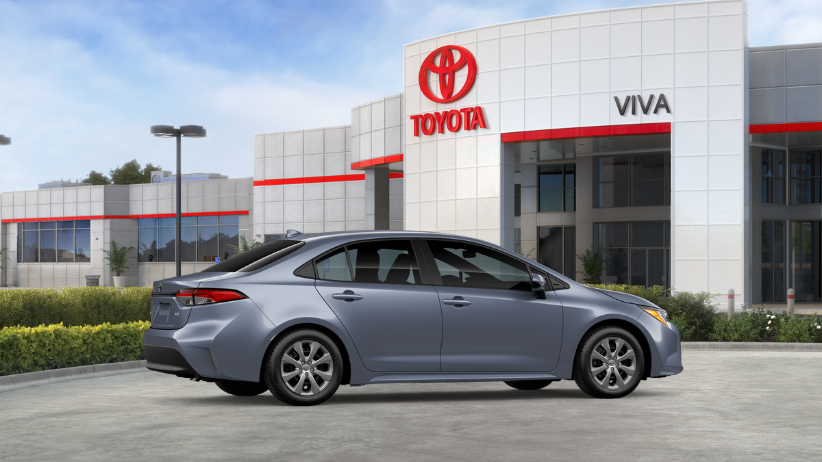 2026 Toyota Corolla LE - Photo 10