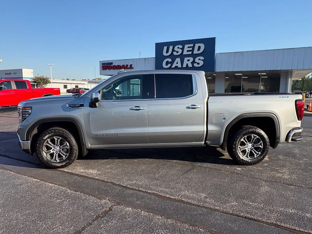Used 2025 Sterling Metallic GMC SLT image 3